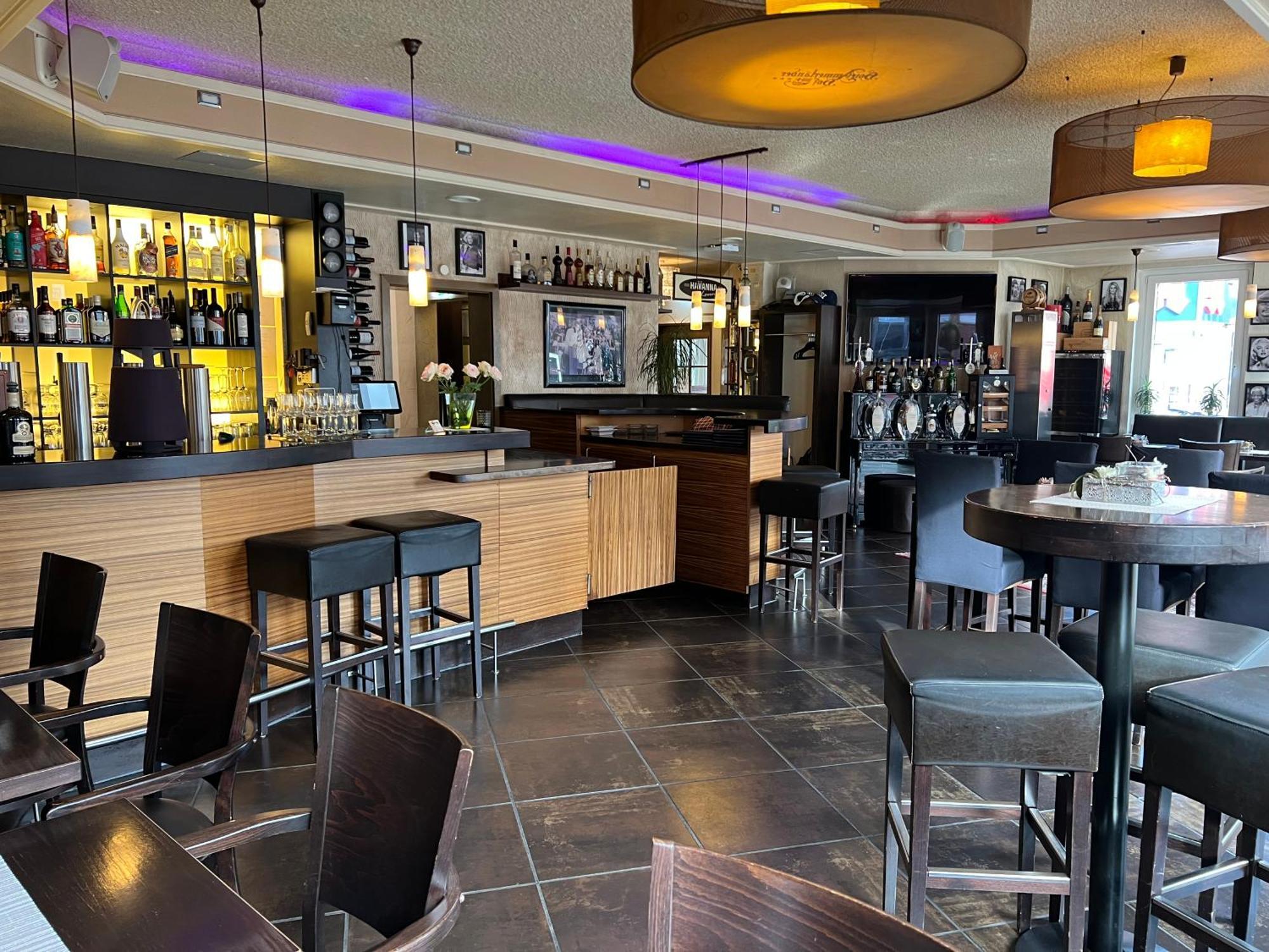 Hotel Ammerlaender Hof Westerstede Extérieur photo